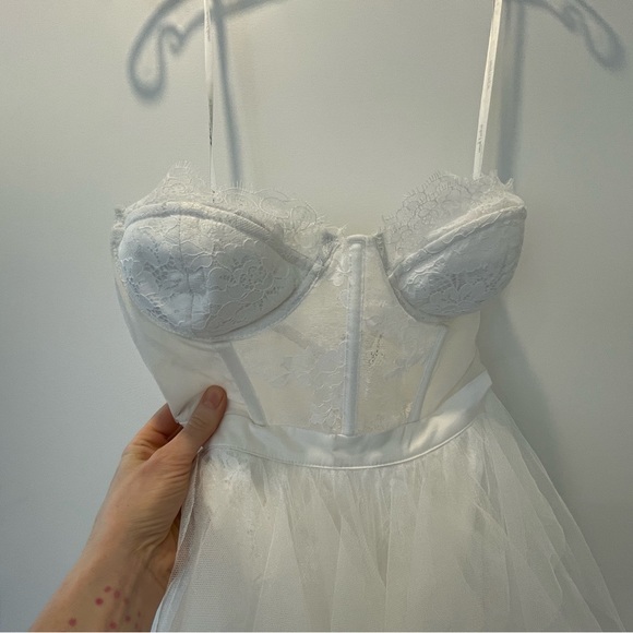 For love & lemons x revolve bustier gown - Picture 4 of 11